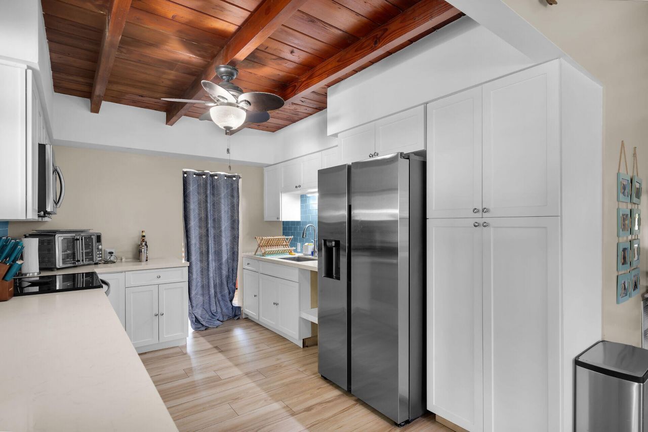 28 Tarpon Avenue, Key Largo, FL 33037 Photo