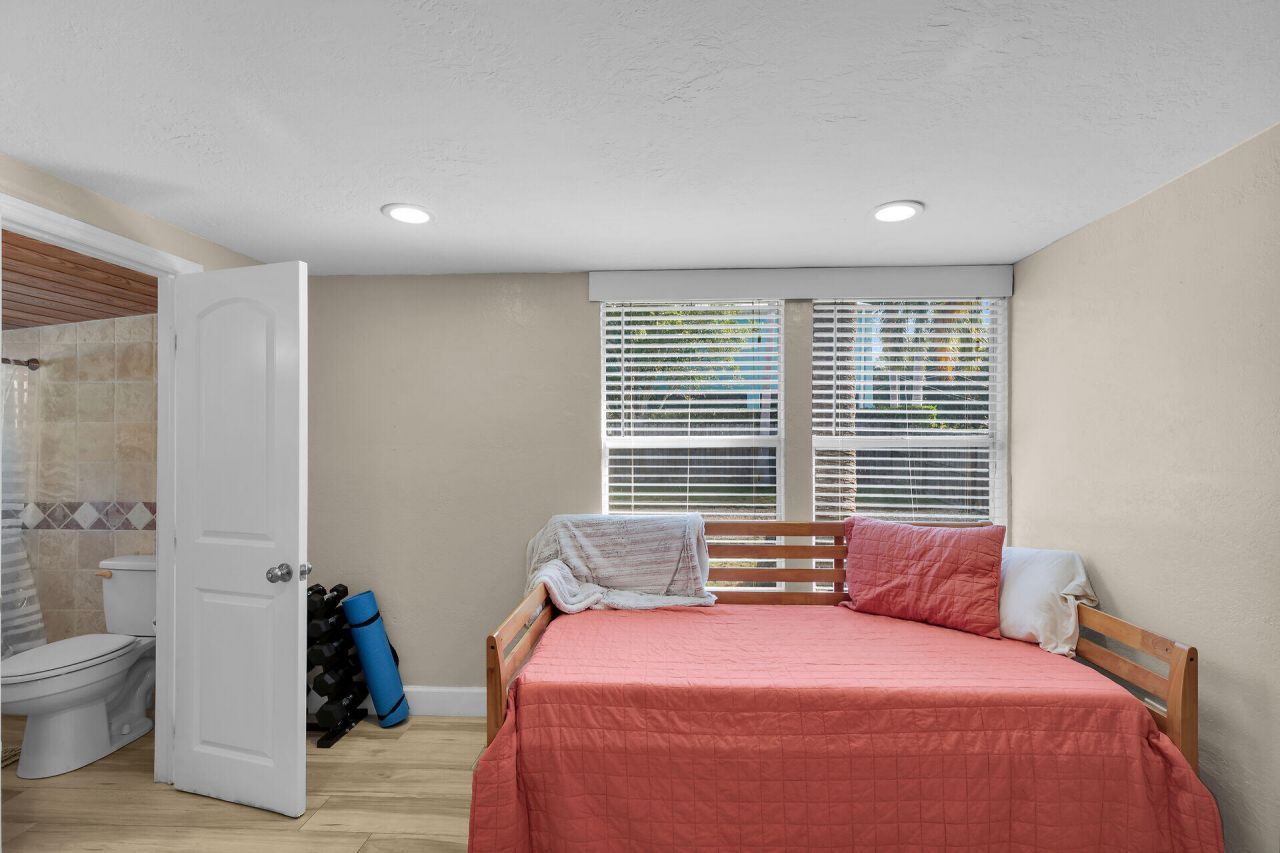 28 Tarpon Avenue, Key Largo, FL 33037 Photo