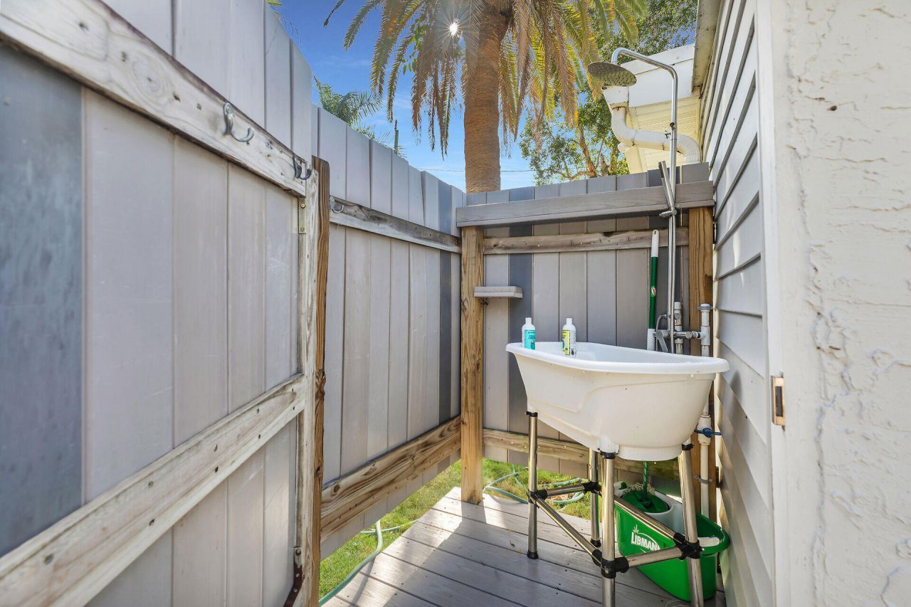 28 Tarpon Avenue, Key Largo, FL 33037 Photo