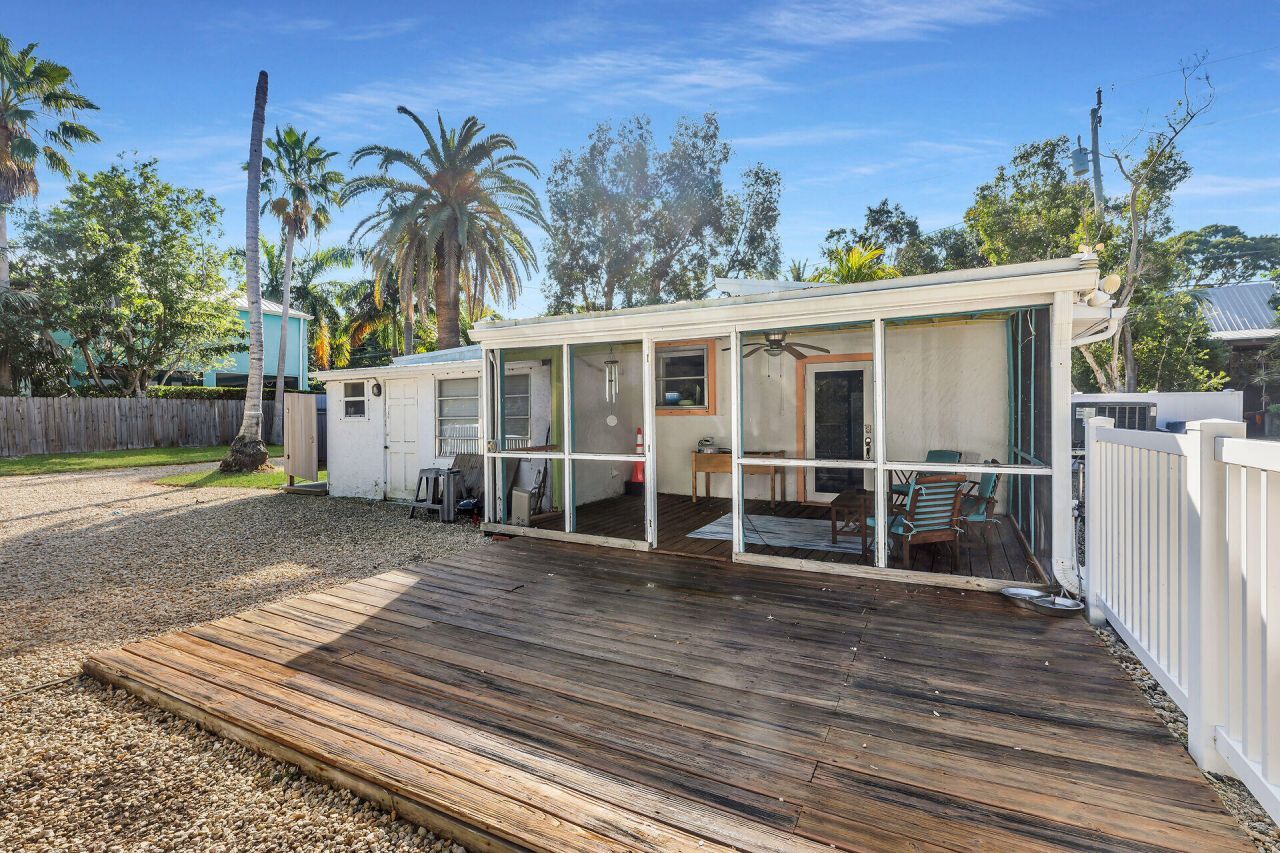 28 Tarpon Avenue, Key Largo, FL 33037 Photo