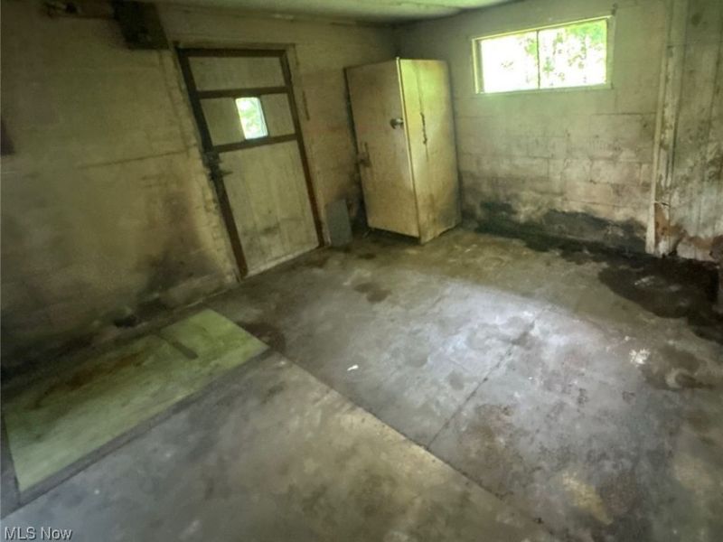 14 Lincoln Street, Salineville, OH 43945 Photo 6