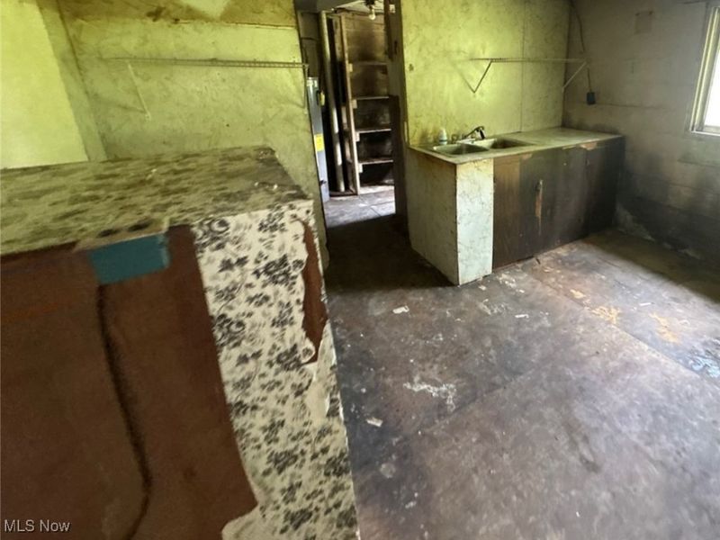 14 Lincoln Street, Salineville, OH 43945 Photo 7