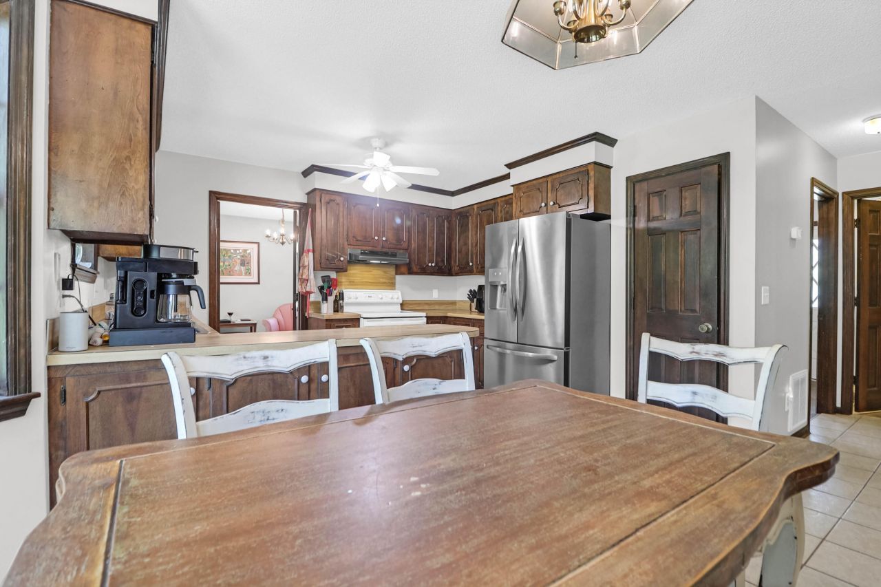 1660 Boyd N Hayes Road Photo 12