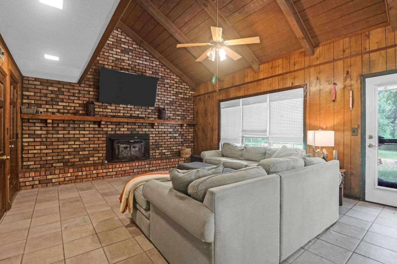 1660 Boyd N Hayes Road Photo 14