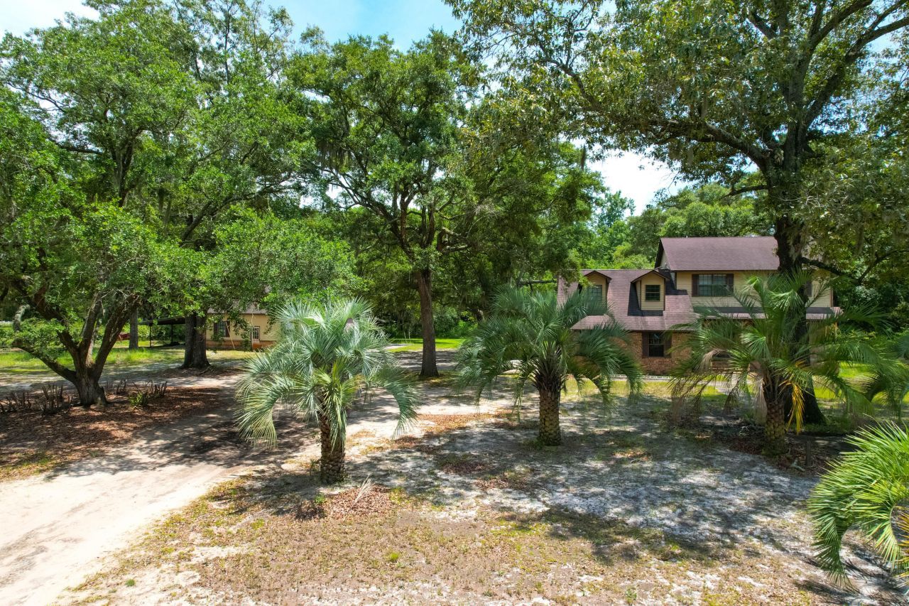 1660 Boyd N Hayes Road Photo 4