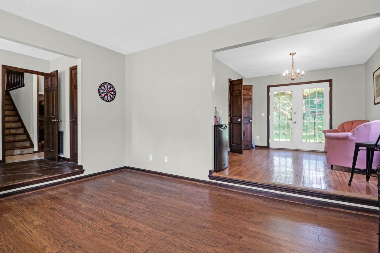 1660 Boyd N Hayes Road Photo 7