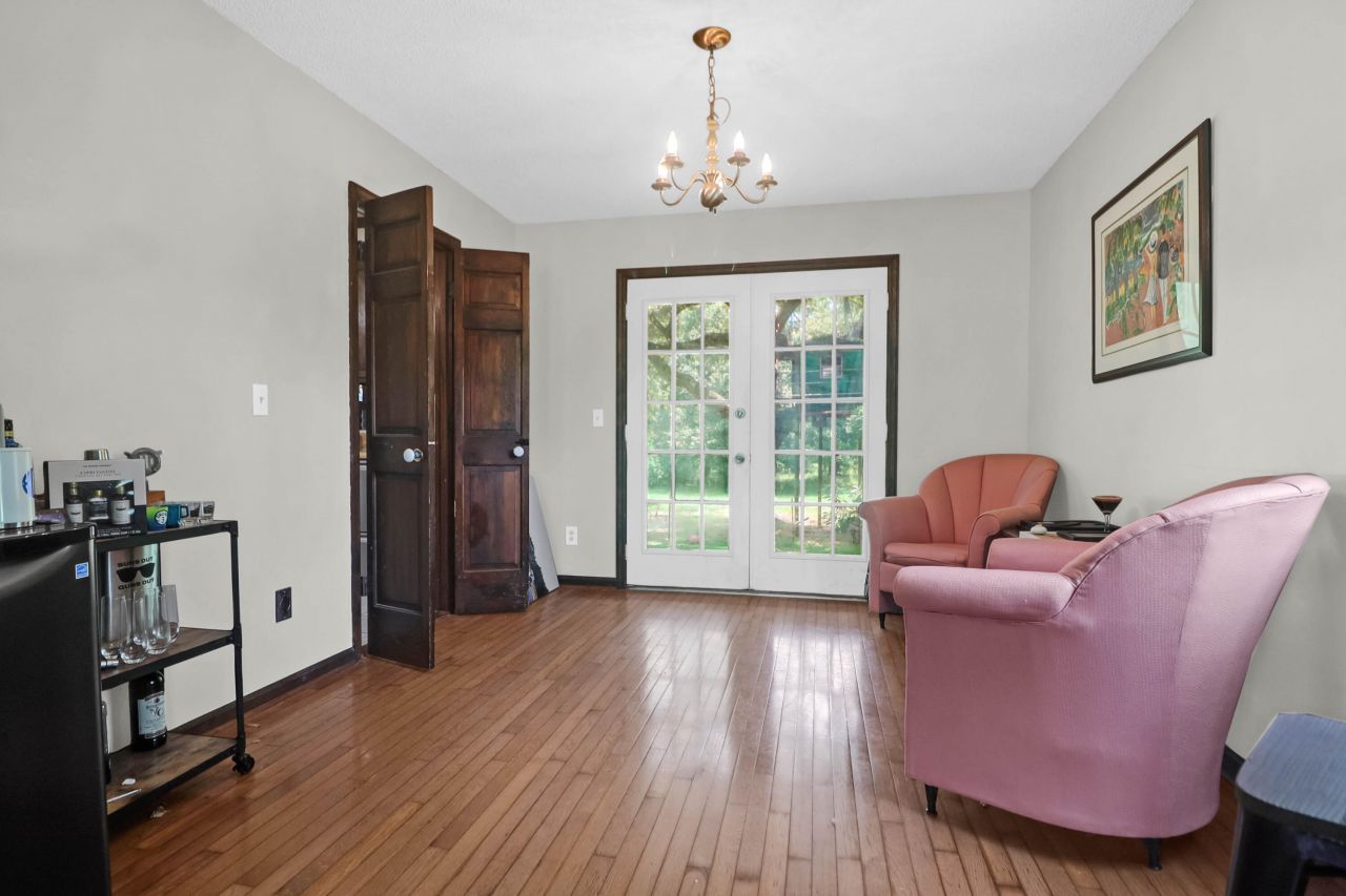 1660 Boyd N Hayes Road Photo 8