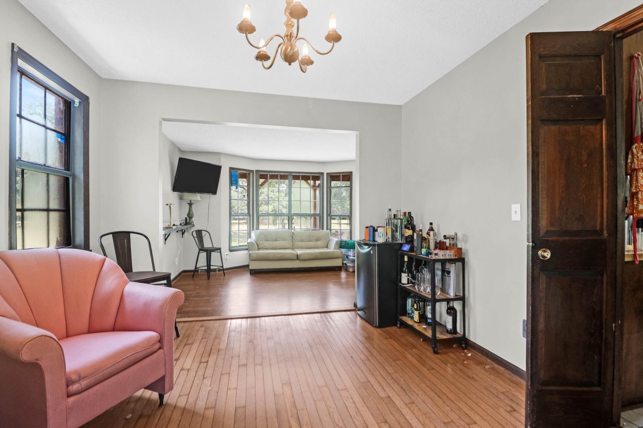 1660 Boyd N Hayes Road Photo 9