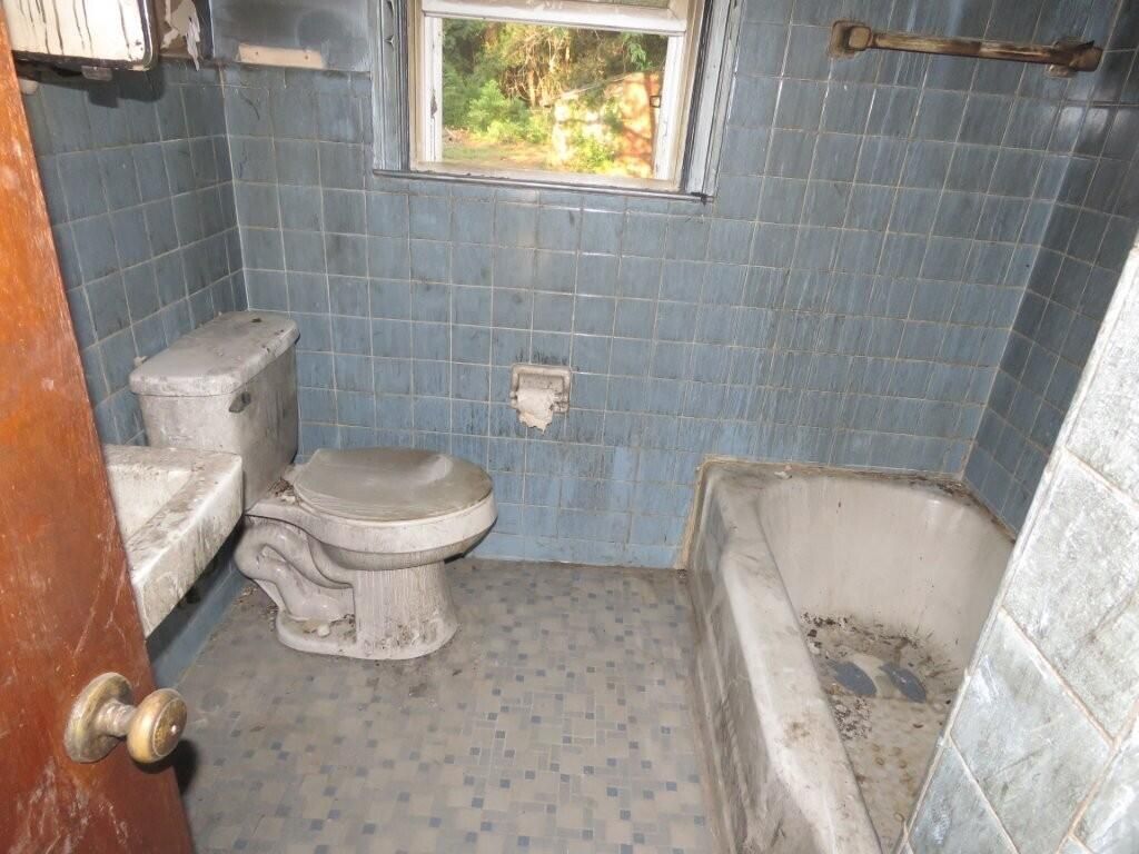 249 Smoak Street Photo 8