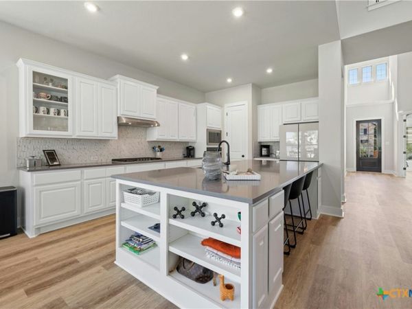 117 Peacevine Lane, Liberty Hill, TX 78642