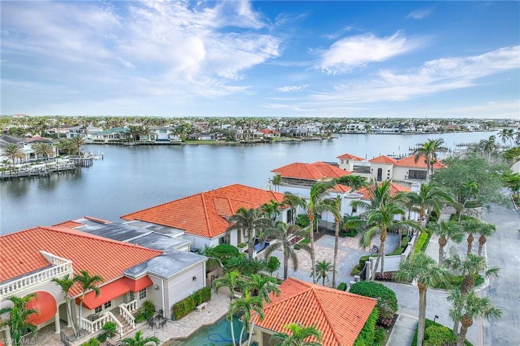 4751 Gulf Shore Blvd N, Unit 1408, Naples, FL 34103 Photo