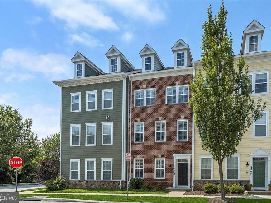 5803 Lois Lane, Ellicott City, MD 21043 Main Photo