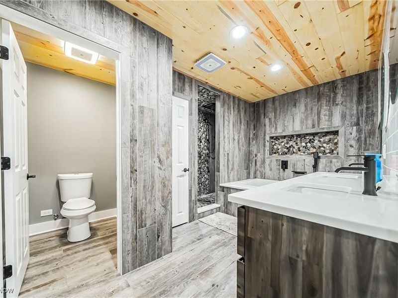 9180 Bender Road, North Ridgeville, OH 44039 Photo 17