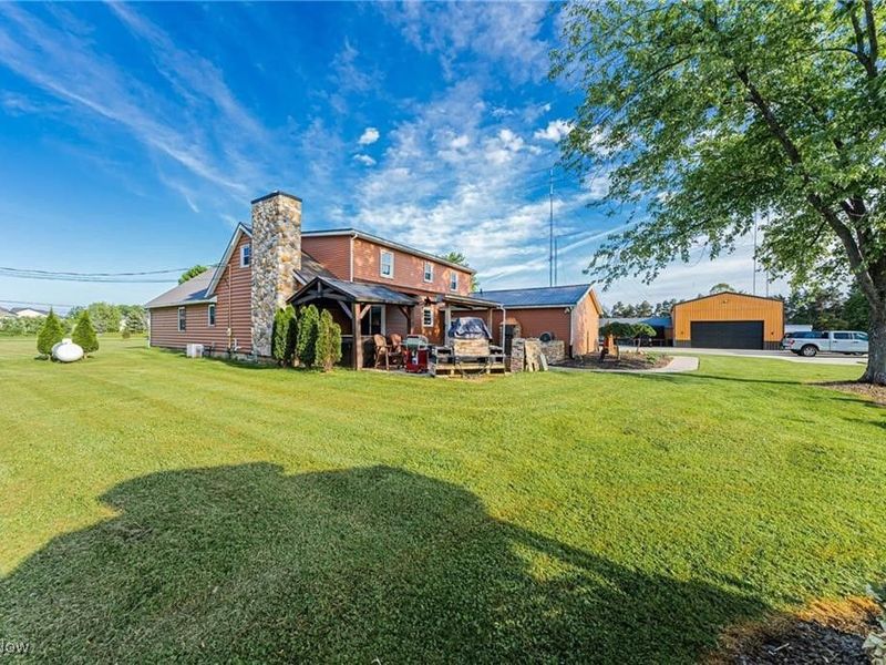 9180 Bender Road, North Ridgeville, OH 44039 Photo 3