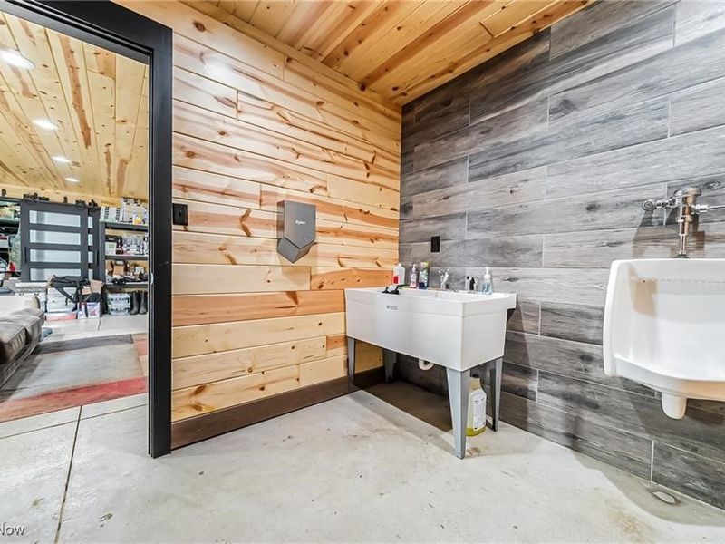 9180 Bender Road, North Ridgeville, OH 44039 Photo 31