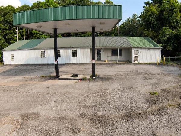 8122 Wax Road , Clarkson, KY 42726