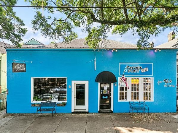 5206 MAGAZINE Street, New Orleans, LA 70115
