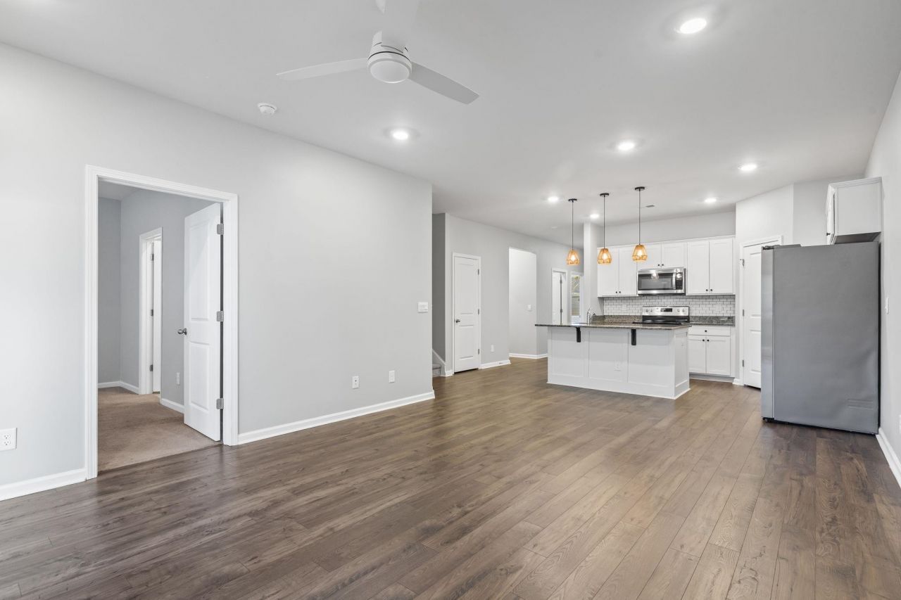 129 Vineyard Place Photo 9