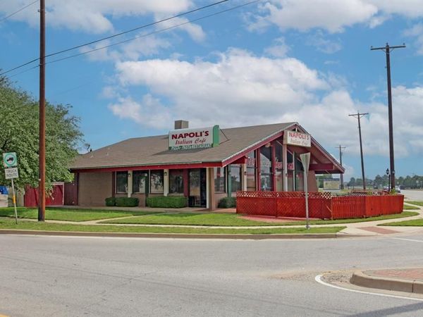 3008 Euless Boulevard, Euless, TX 76040