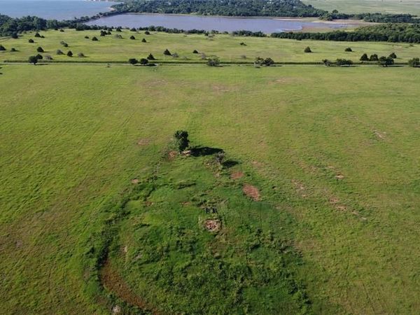 1100 NE King Road, Apache, OK 73006