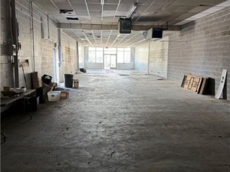 5370 Ridge Road, Parma, OH 44129 Photo 4