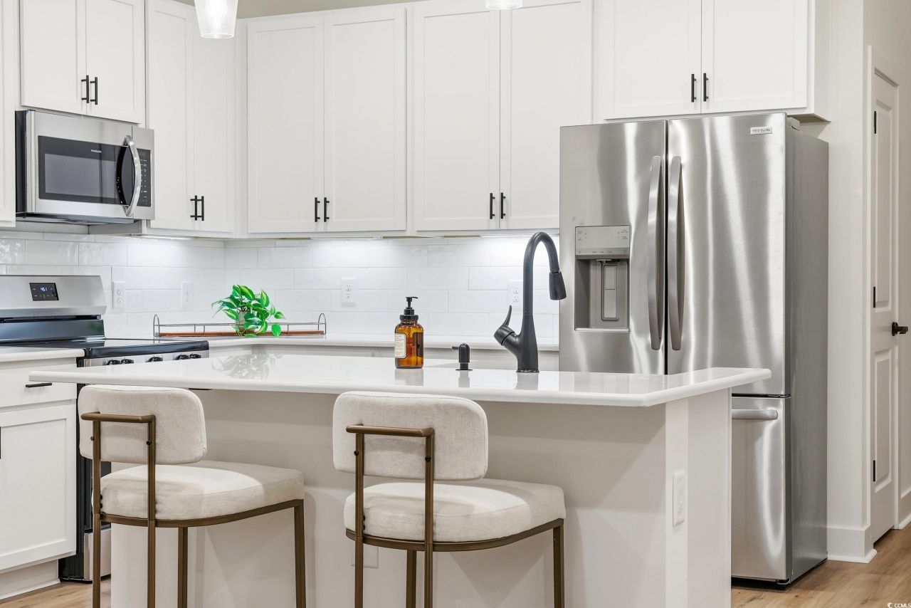 6876 Water Tower Rd. Photo 4