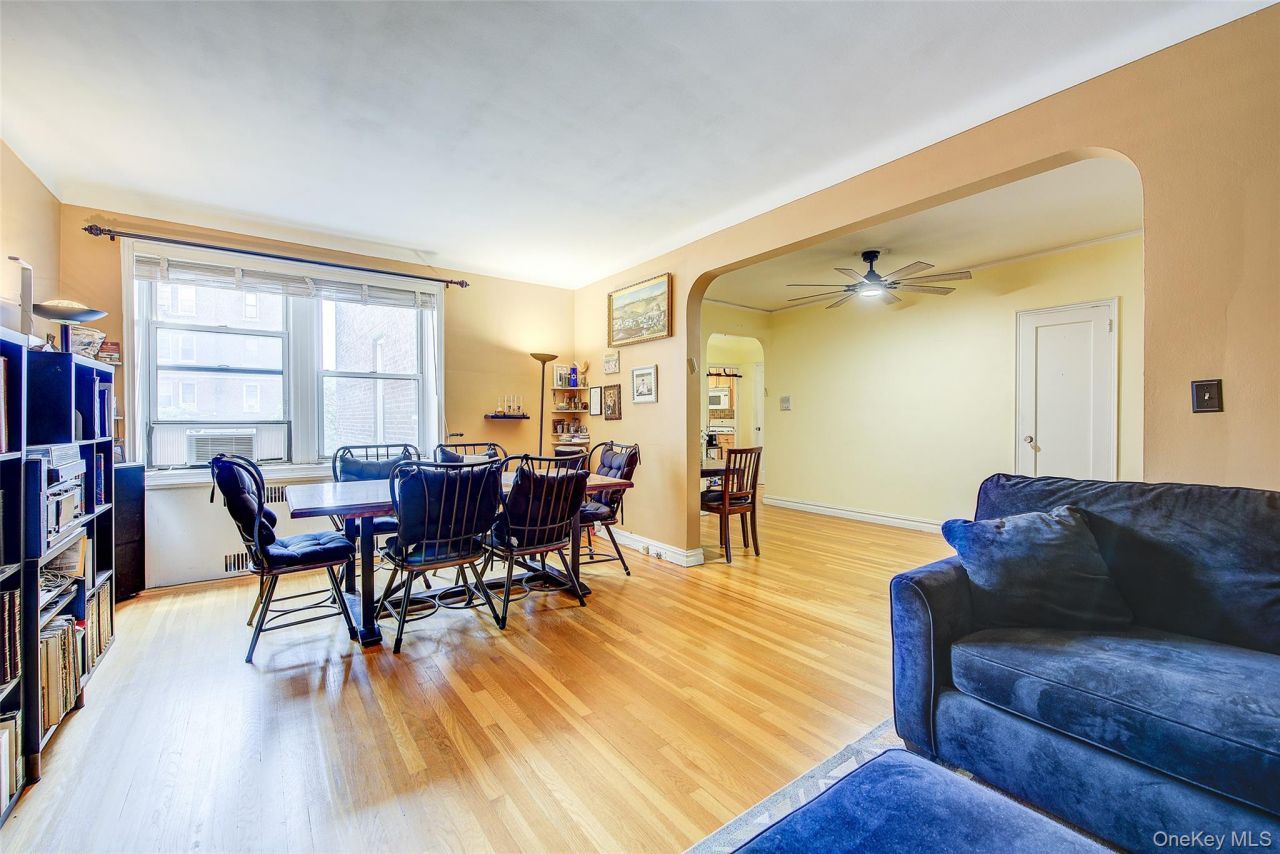 118-11 84th Avenue, Unit 415, Kew Gardens, NY 11415 Main Photo