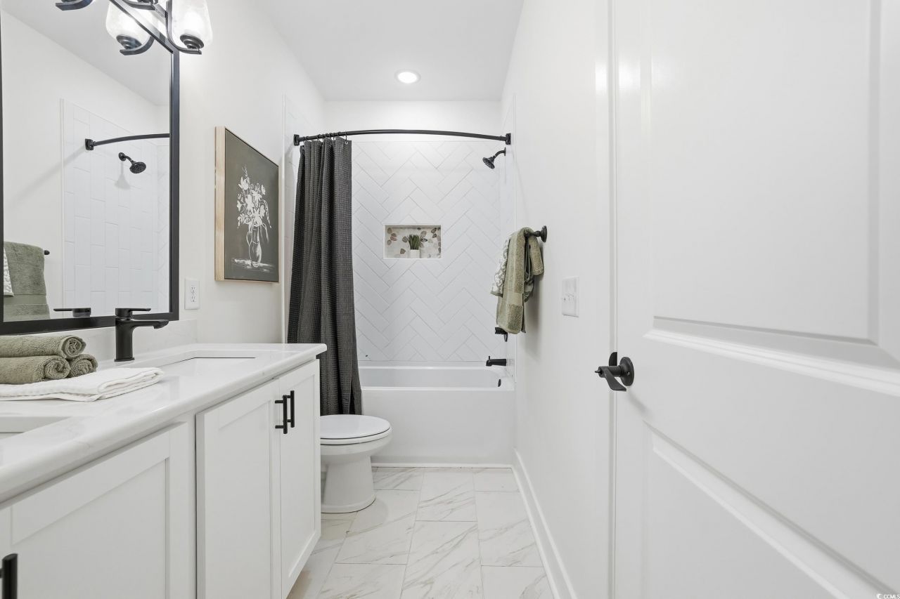 6876 Water Tower Rd. Photo 32