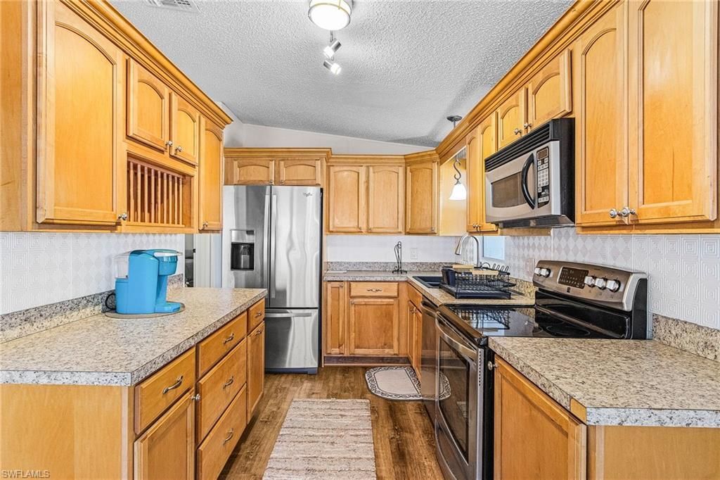 7084 Drum Dr, Saint James City, FL 33956 Photo