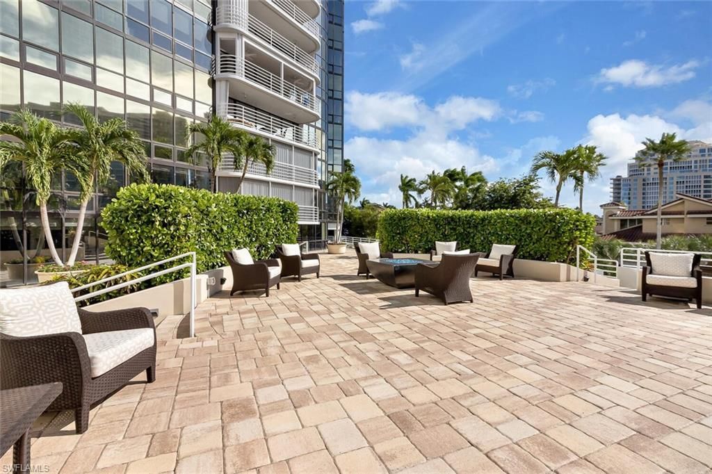 4751 Gulf Shore Blvd N, Unit 1507, Naples, FL 34103 Photo
