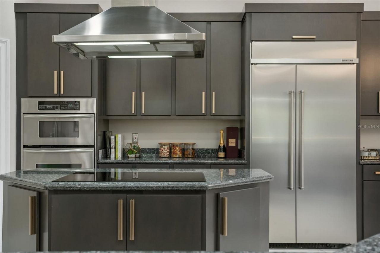 8704 Crestgate Circle, Orlando, FL 32819 Photo