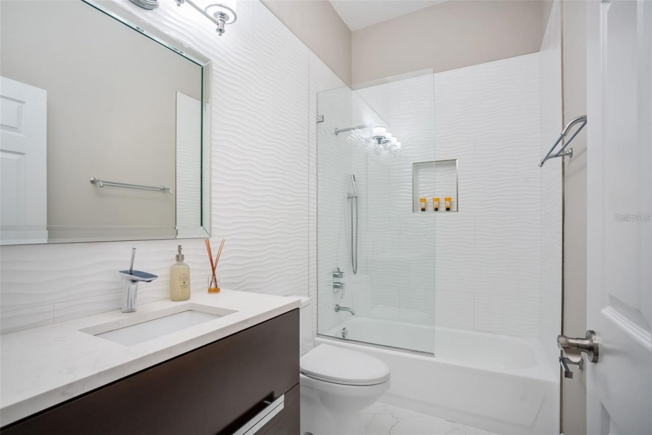 8704 Crestgate Circle, Orlando, FL 32819 Photo