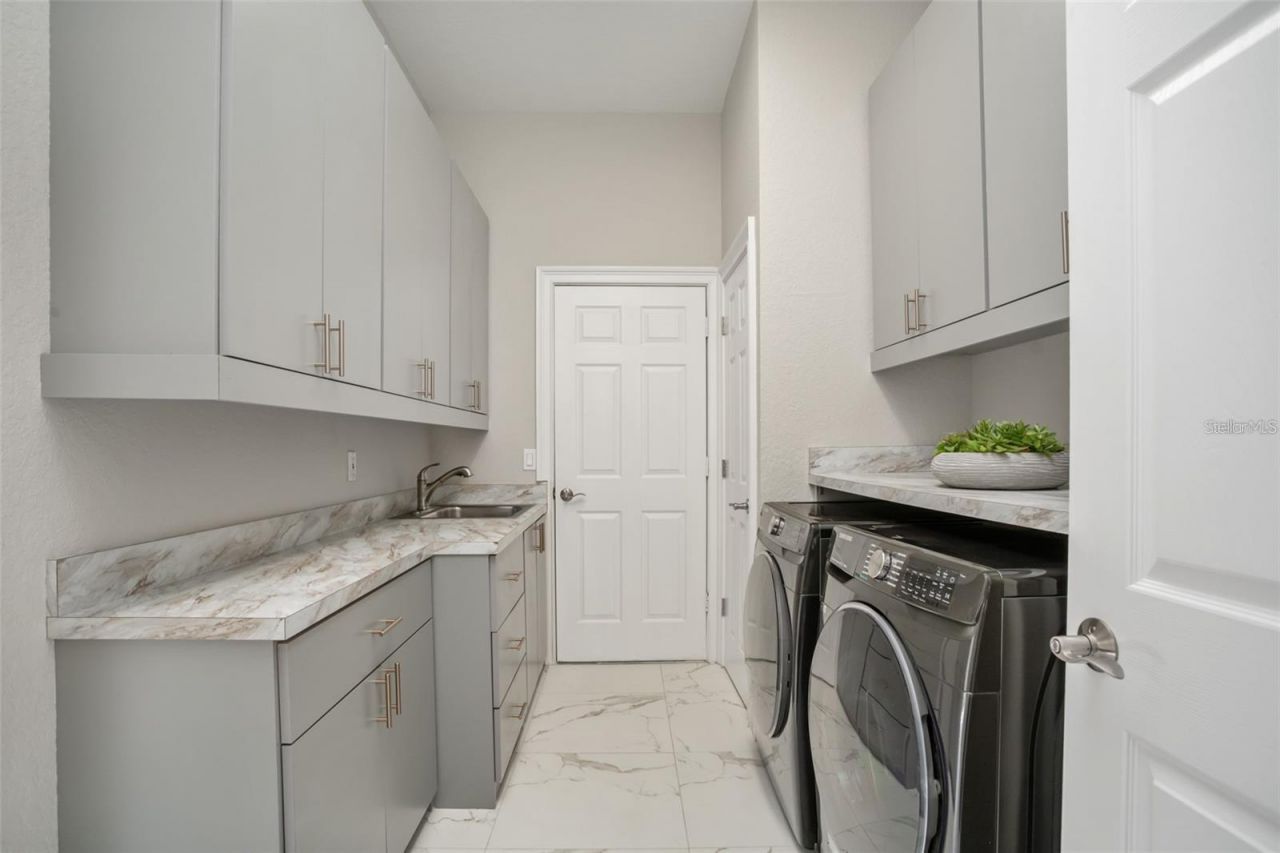 8704 Crestgate Circle, Orlando, FL 32819 Photo