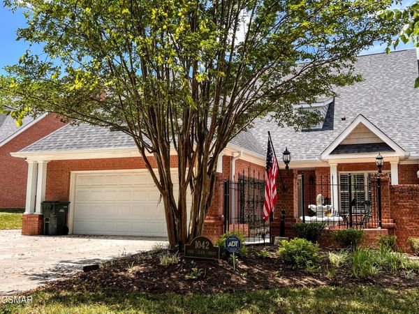 1042 Fine Glen Drive, Sevierville, TN 37862
