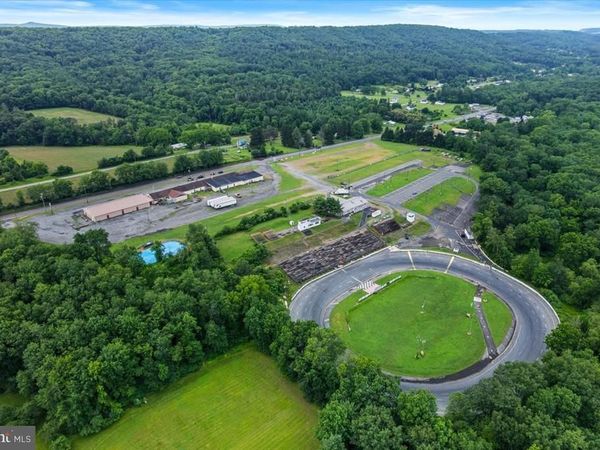 2562 BLAKESLEE BOULEVARD DRIVE E, LEHIGHTON, PA 18235