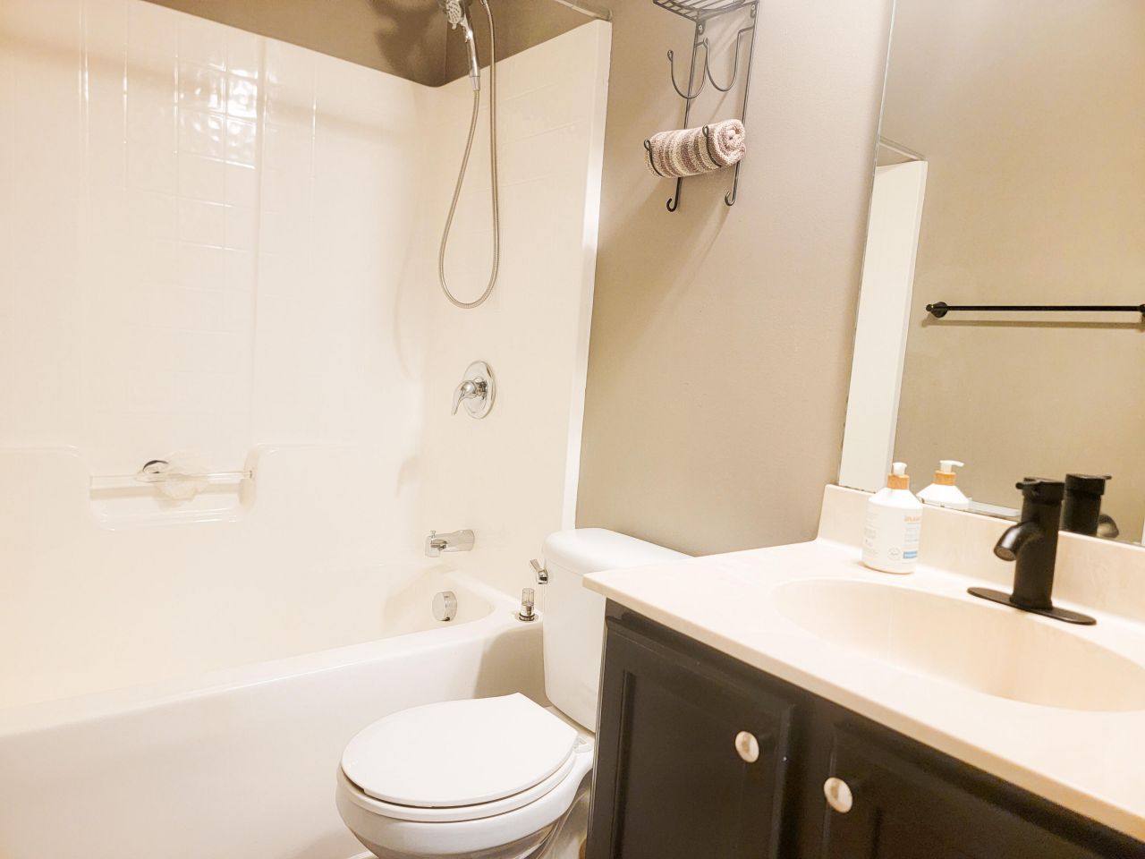 244 Devonshire Drive Photo 15