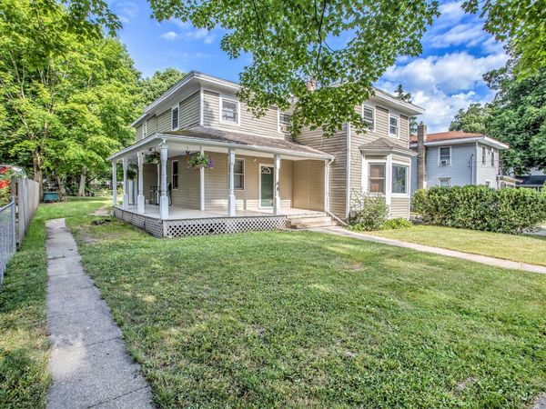 46 Grove Street, Galesburg, MI 49053