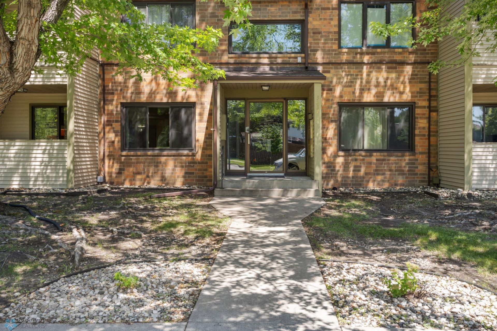 3237 17th Avenue S, Unit 101, Fargo, ND 58103 Main Photo