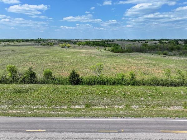 18674 E 22 Highway, Caddo, OK 74729