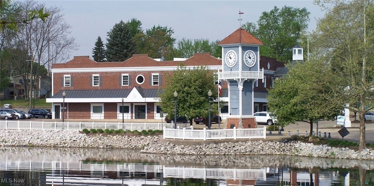 470 Portage Lakes Drive, Coventry, OH 44319