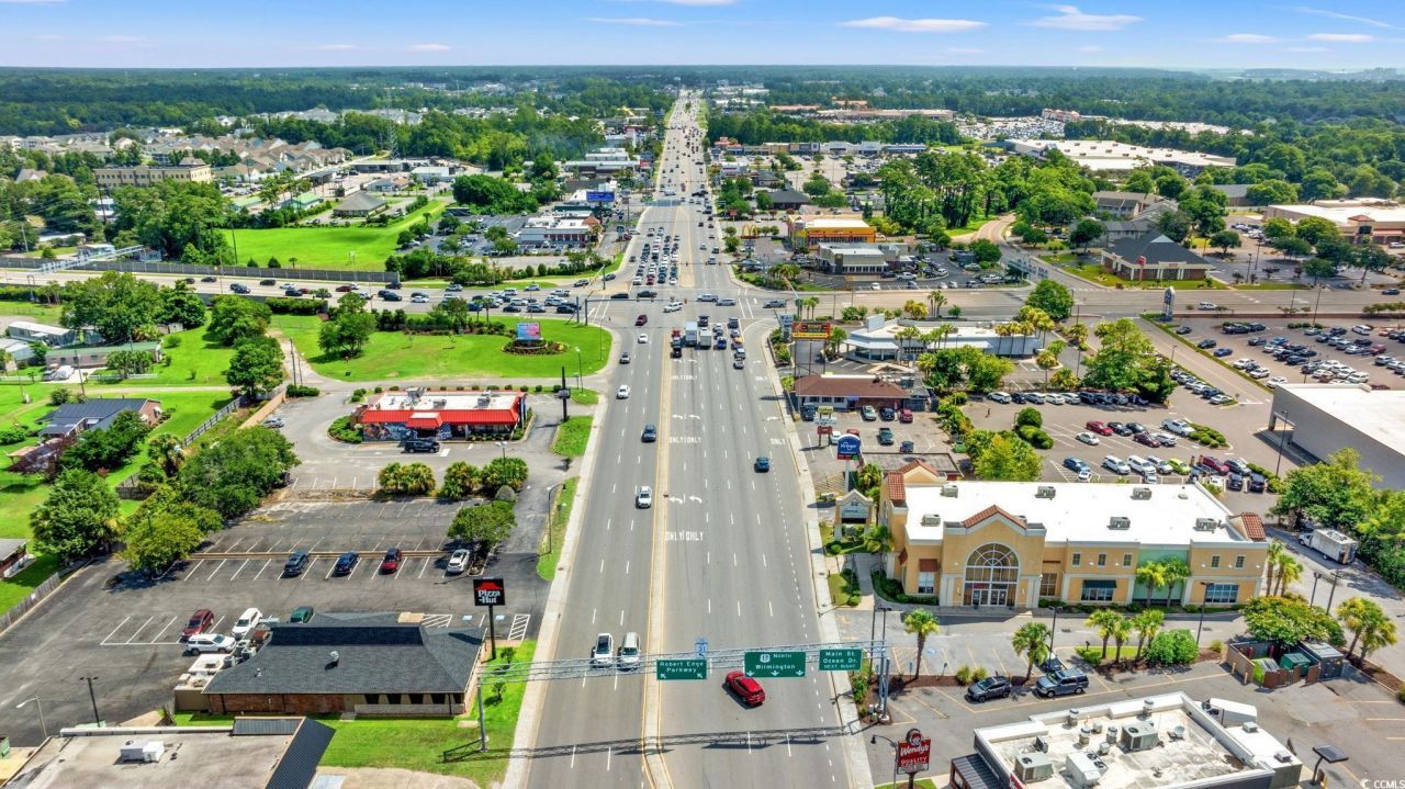 70 Highway 17 South Photo 10