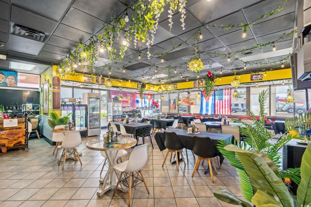 70 Highway 17 South Photo 19