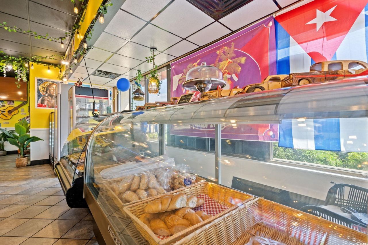 70 Highway 17 South Photo 22