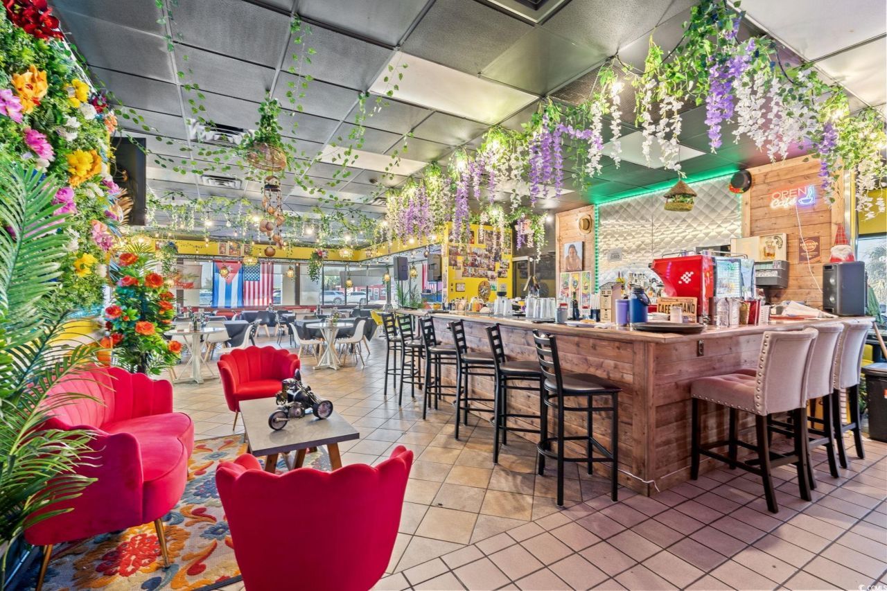 70 Highway 17 South Photo 28