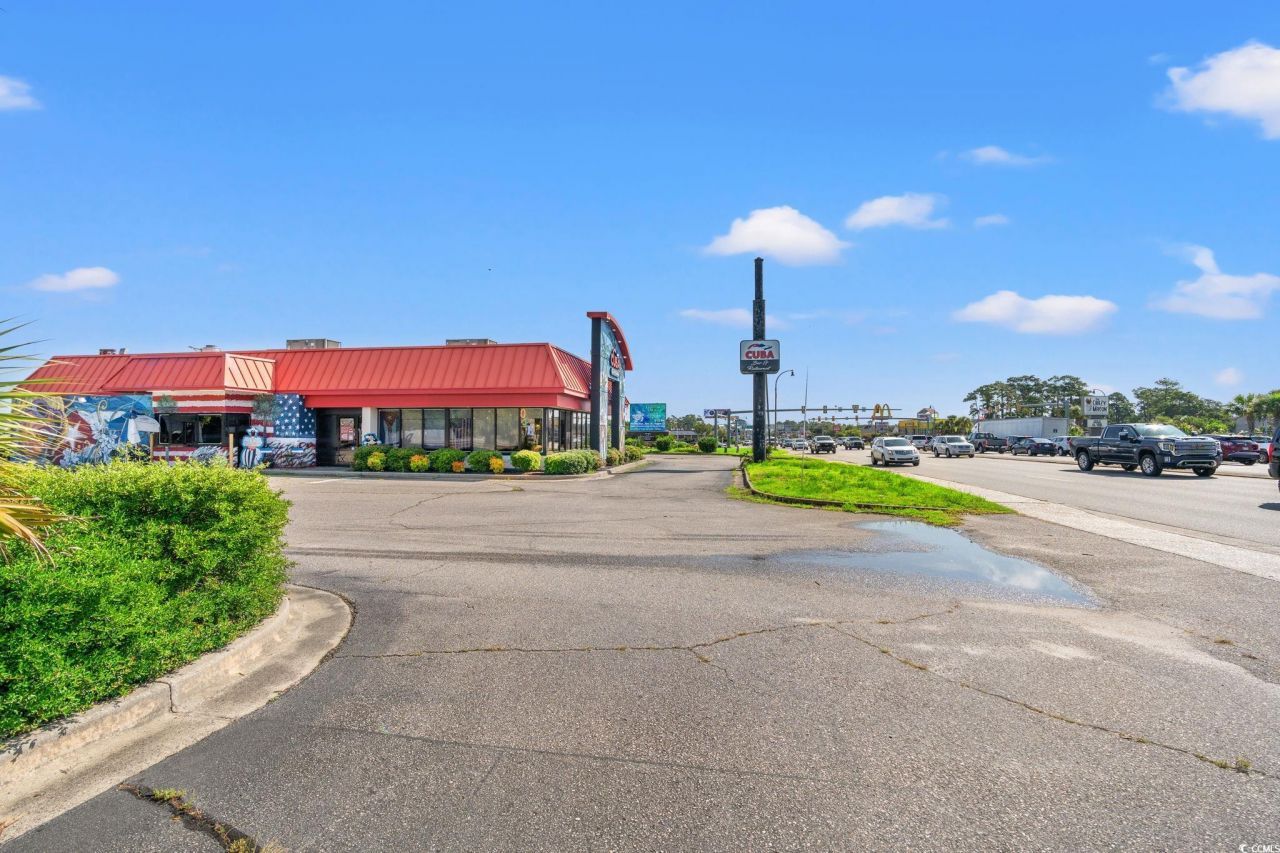 70 Highway 17 South Photo 39