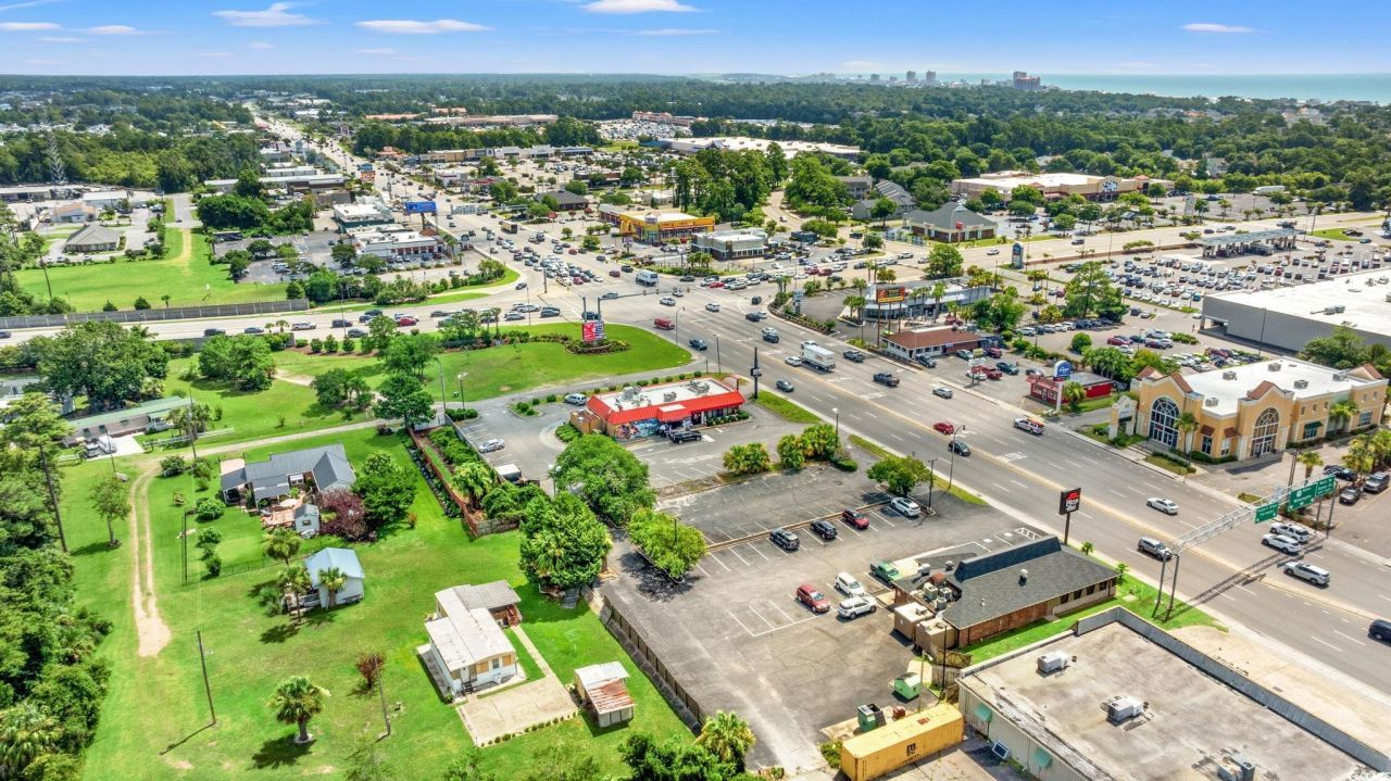 70 Highway 17 South Photo 9