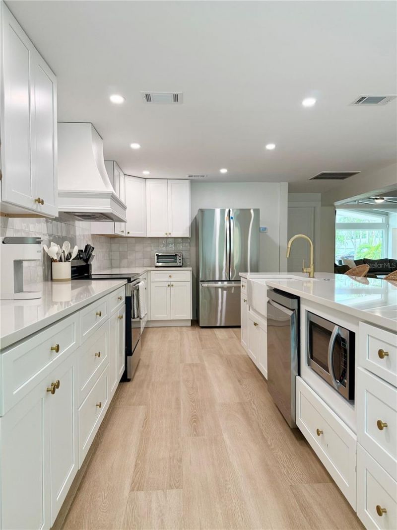 156 N Blvd Of The Presidents, Sarasota, FL 34236 Photo