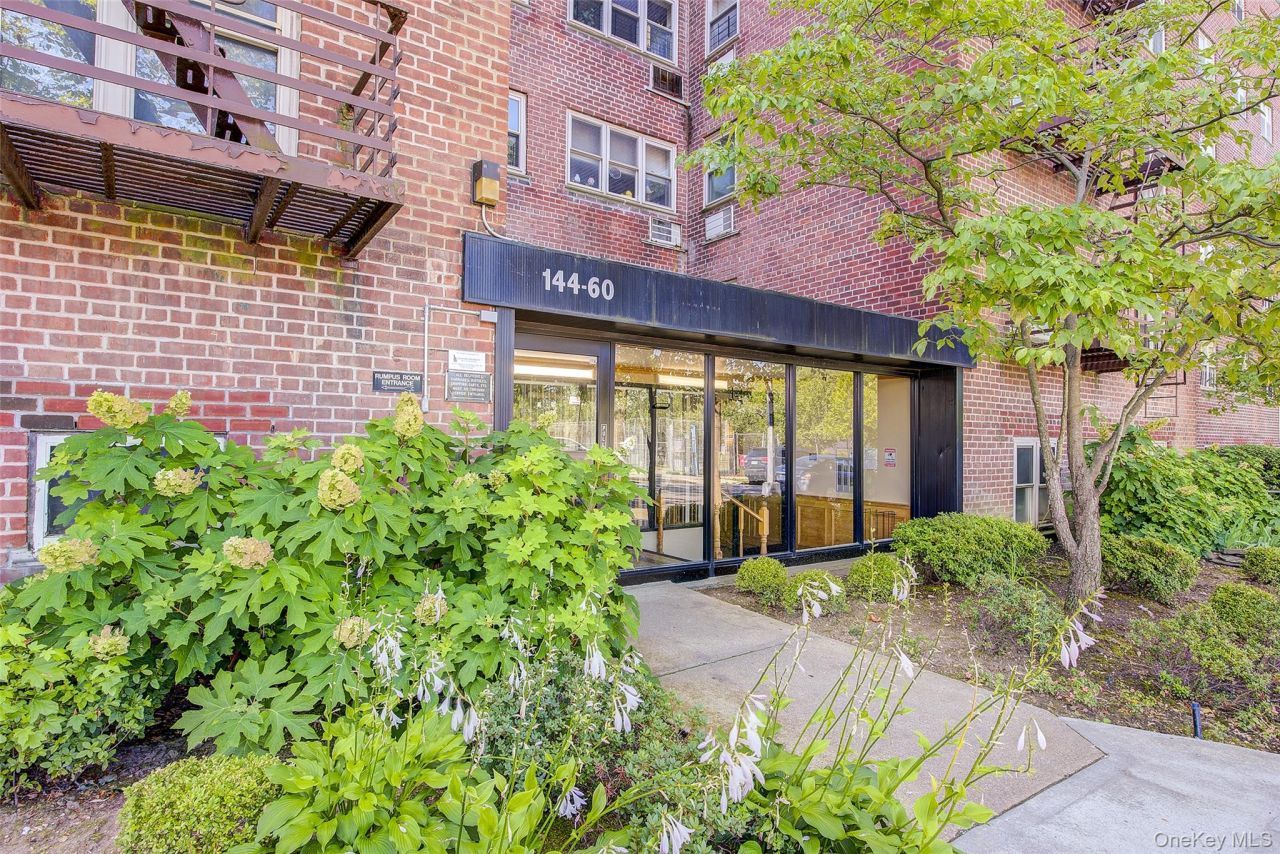 144-60 Gravett Road, Unit 4J, Flushing, NY 11367 Main Photo