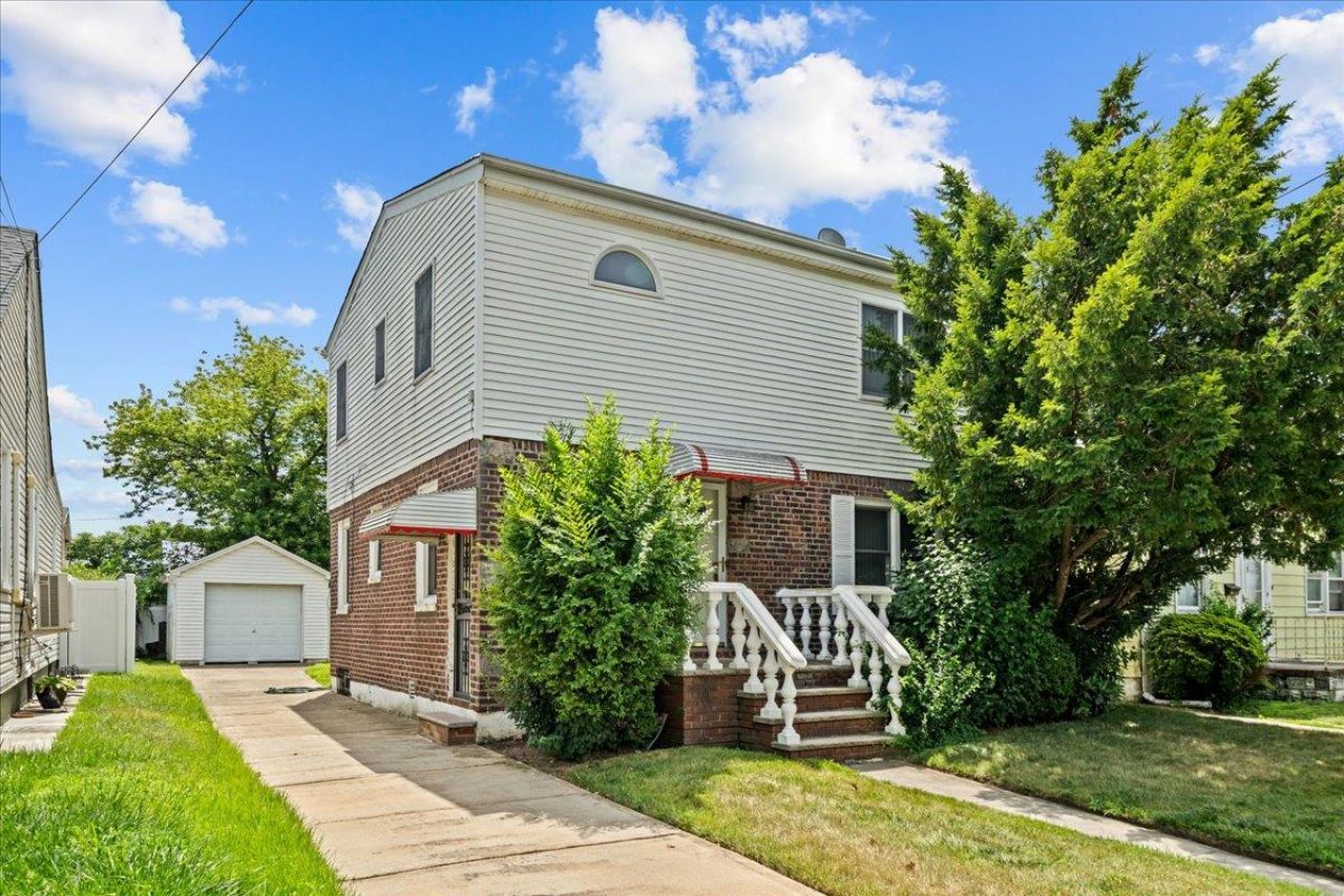 11919 236th Street, Cambria Heights, NY 11411 Main Photo