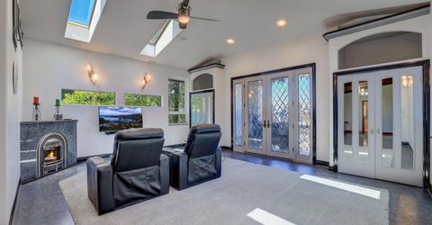 1932 Kokanee Way, South Lake Tahoe, CA 96150 Photo